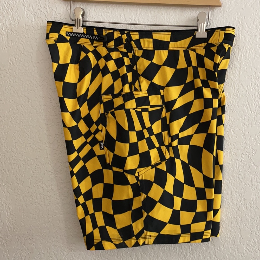 SOLD on Ebay NWT Vans Checkered Board Shorts Swim Trunks - 32" waist - Picture 5 of 10